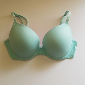 Victoria secret bra 32DD